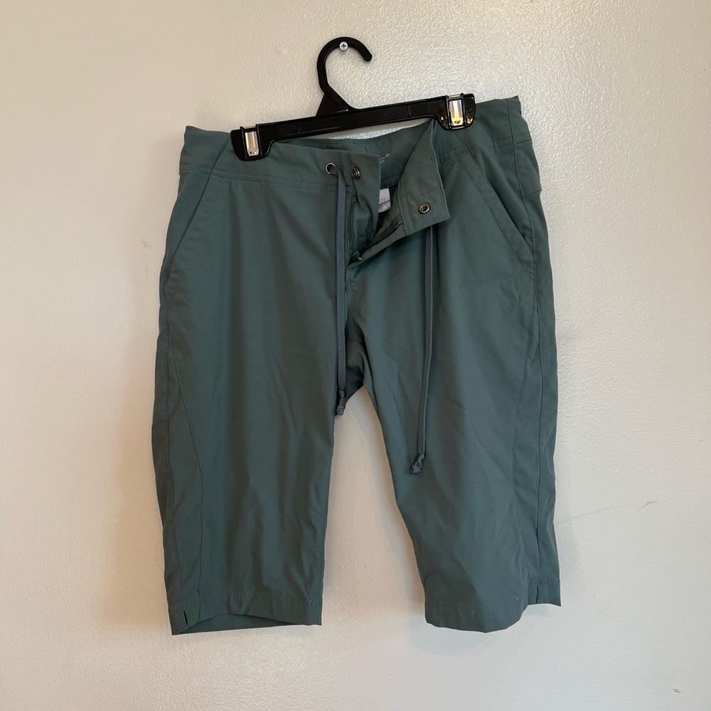 Green Colombia shorts